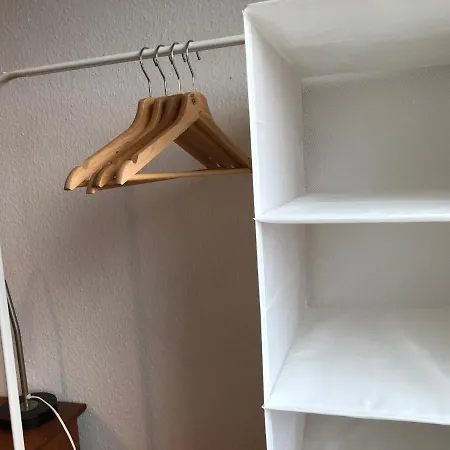 Lime Homes: Balkon, Kueche, Netflix Daire