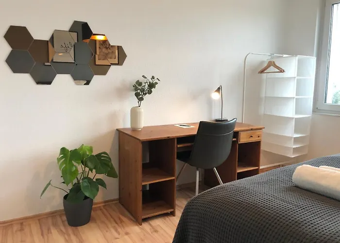 Lime Homes: Balkon, Kueche, Netflix *